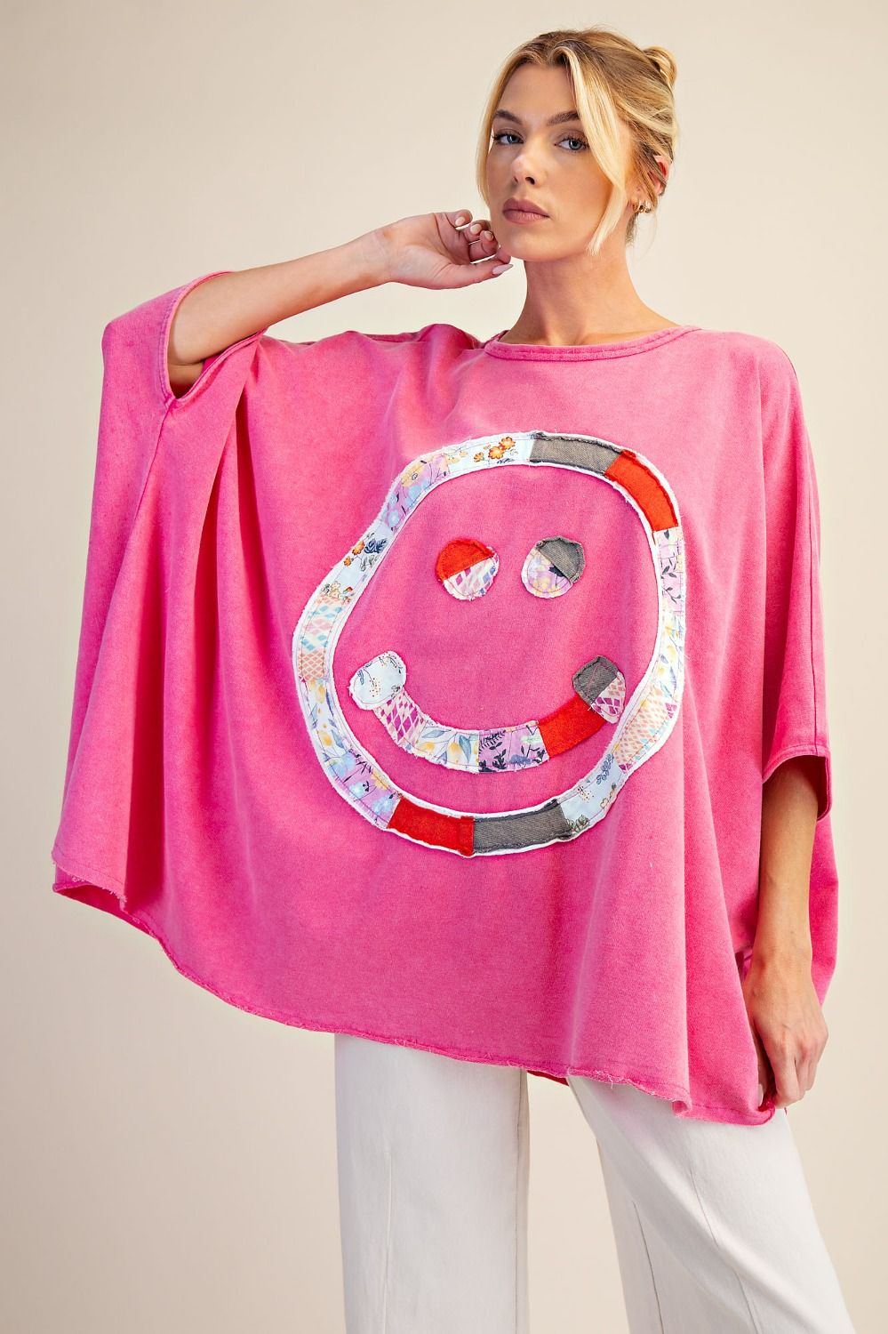 Easel SMILEY FACE PATCH WASHED OVERSIZED TOP