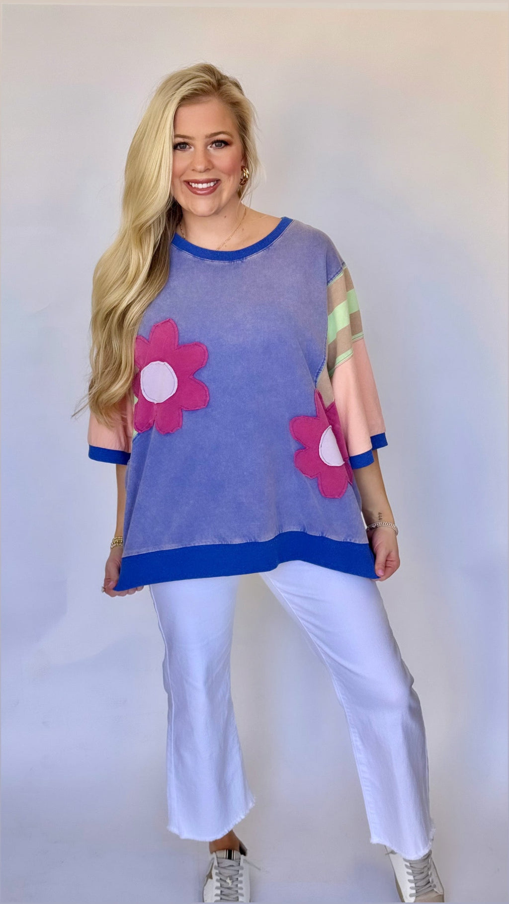 Easel knit color block top with flower patches