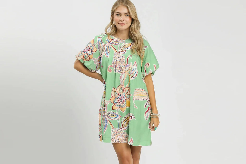 Umgee LINING PLEATED ROUND NECK BUBBLE SLEEVE PRINTED DRESS WITH SIDE VENT W/ POCKETS